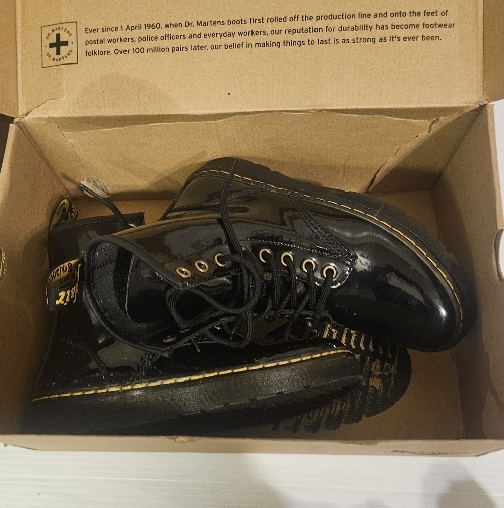 Dr Doc Martens Zavala 5M/6L. Black Air Wair Smooth Leather Combat Boots Patent - Picture 2 of 5